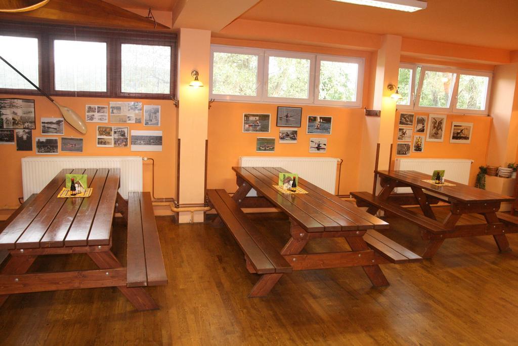 Hostel Boathouse Prague Ngoại thất bức ảnh
